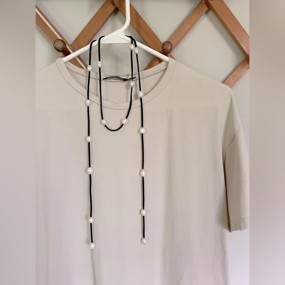 Leather and freshwater pearl long choker necklace black